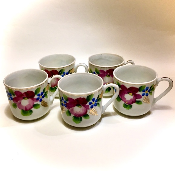 SOLD!❤️PORCELAIN DEMITASSE CUPS GOLD TRIM VINTAGE - Picture 3 of 11